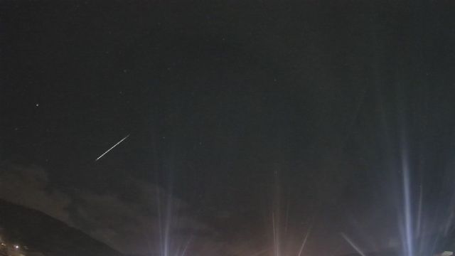 AMS82 meteor