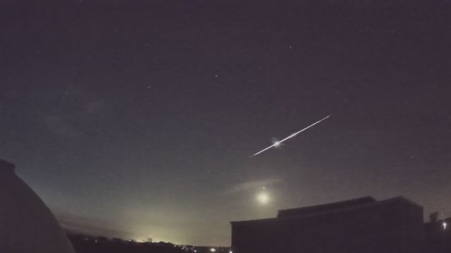 AMS83 meteor