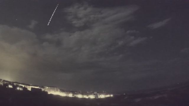 AMS83 meteor