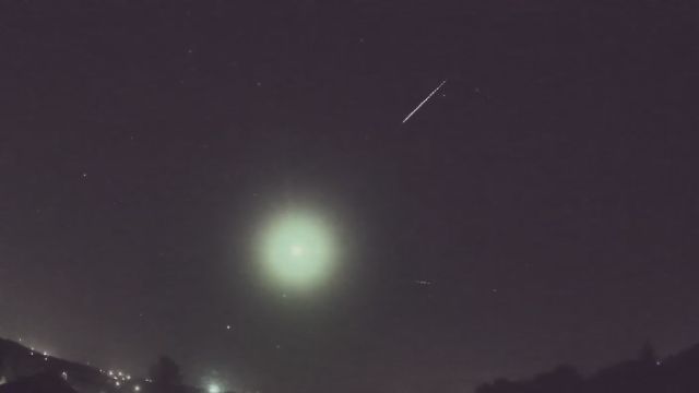 AMS90 meteor