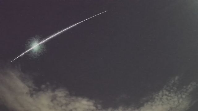 AMS90 meteor