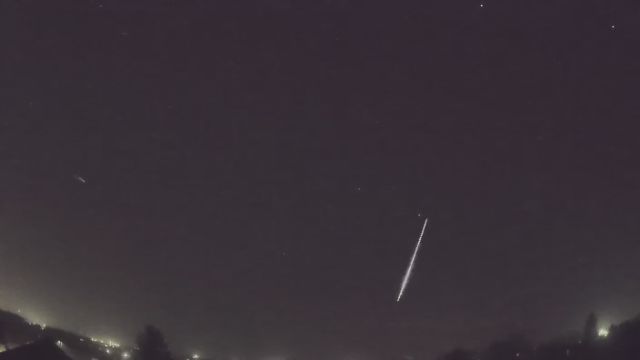 AMS90 meteor