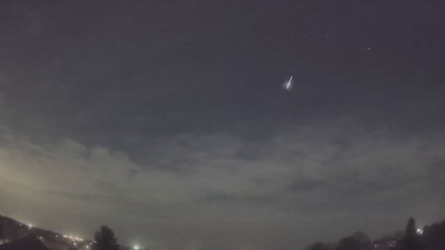 AMS90 meteor