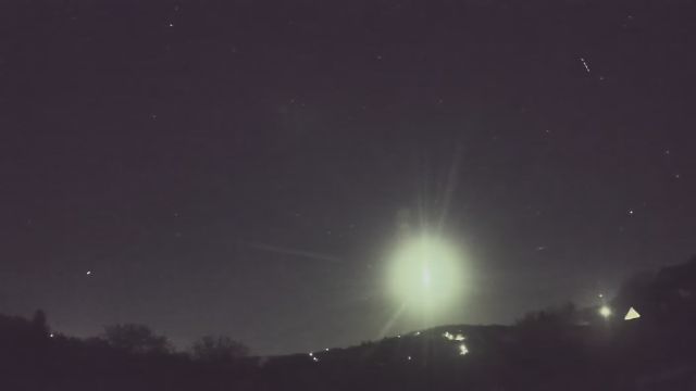 AMS90 meteor