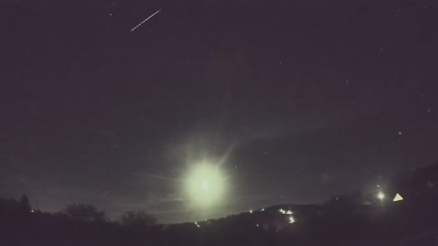 AMS90 meteor