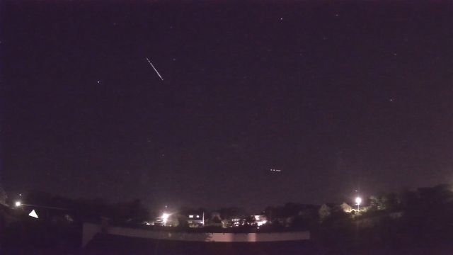 AMS90 meteor