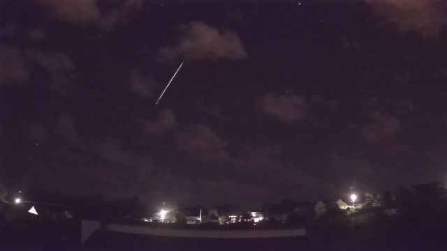 AMS90 meteor