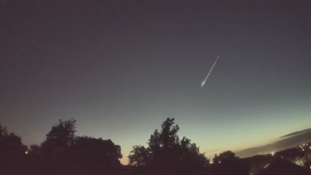 AMS90 meteor