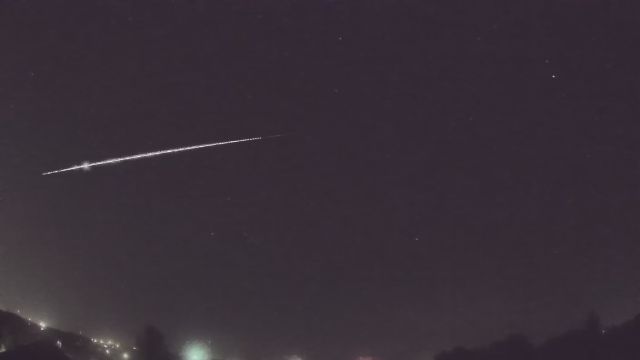 AMS90 meteor