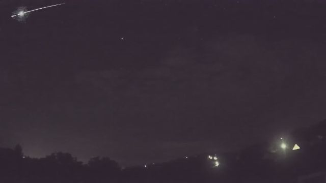 AMS90 meteor