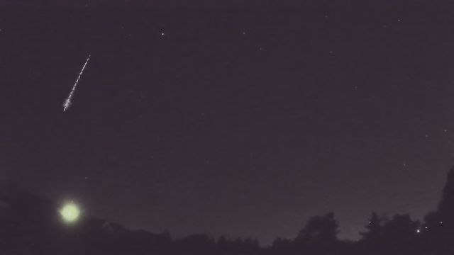 AMS90 meteor