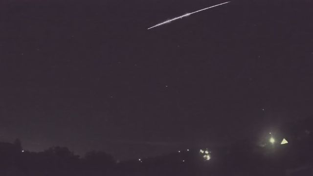 AMS90 meteor