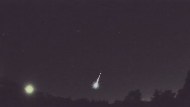 AMS90 meteor