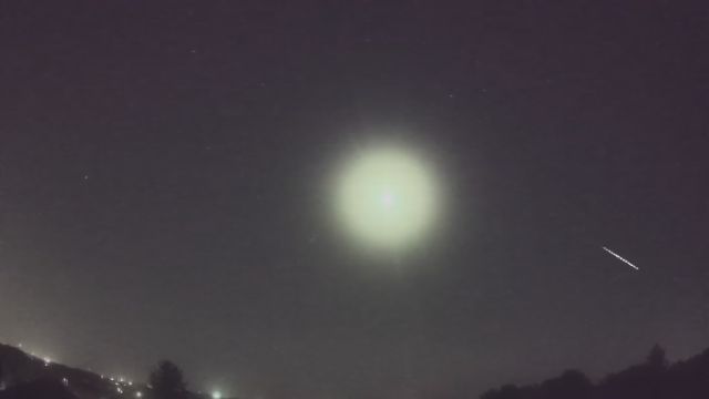 AMS90 meteor