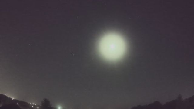 AMS90 meteor