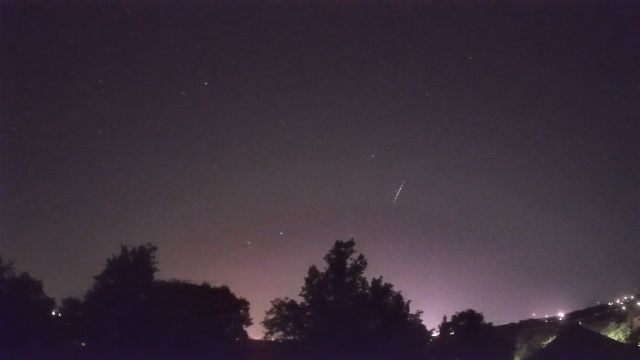 AMS90 meteor