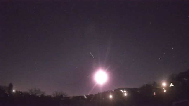 AMS90 meteor