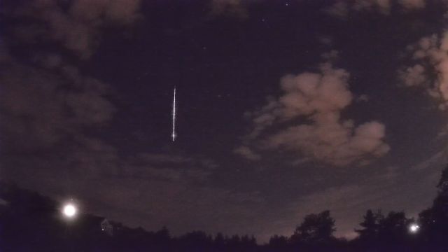 AMS90 meteor