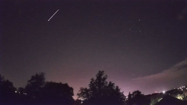 AMS90 meteor