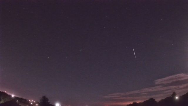 AMS90 meteor