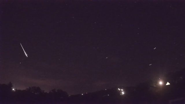 AMS90 meteor