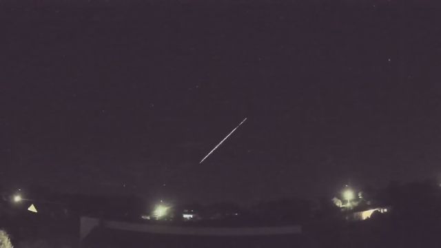 AMS90 meteor