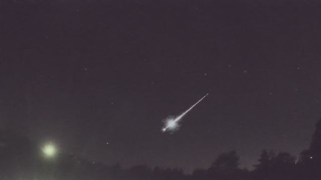 AMS90 meteor