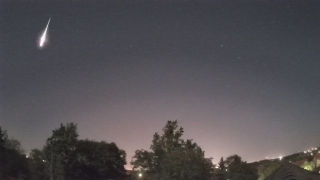 AMS90 meteor