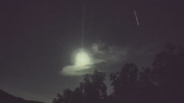 AMS92 meteor