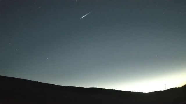 AMS92 meteor