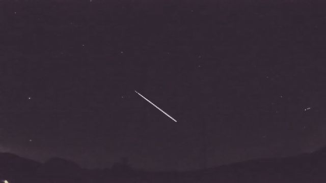 AMS92 meteor