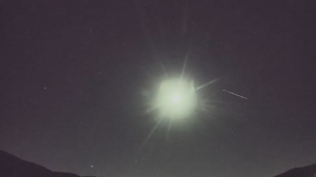 AMS92 meteor