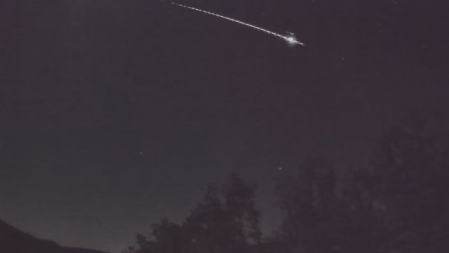 AMS92 meteor