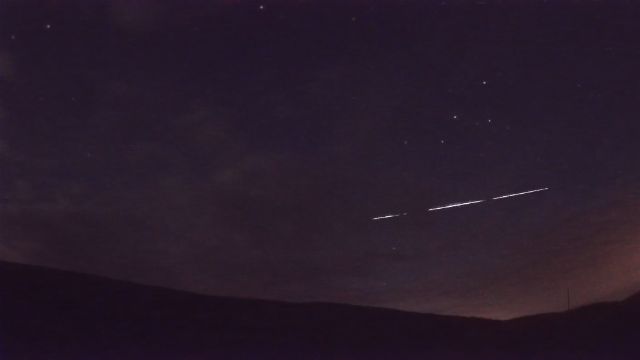 AMS92 meteor