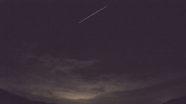 AMS92 meteor