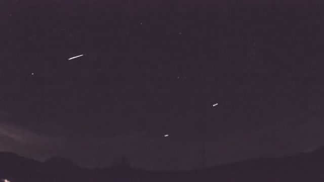 AMS92 meteor