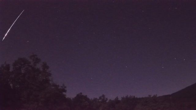 AMS92 meteor