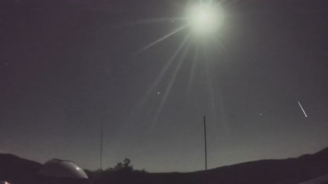 AMS92 meteor