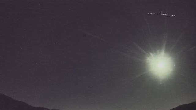 AMS92 meteor
