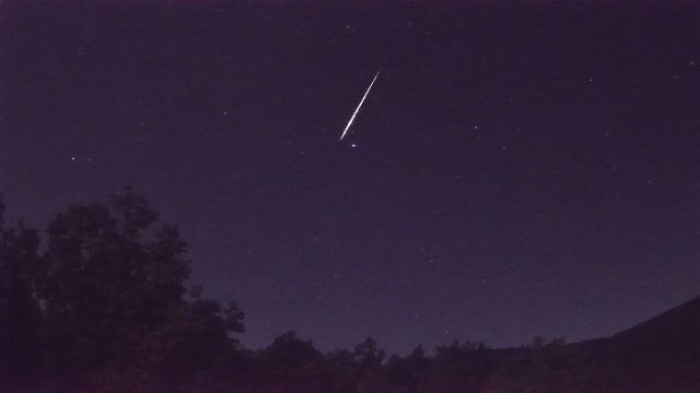 AMS92 meteor