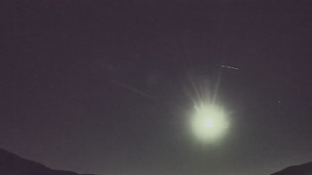 AMS92 meteor