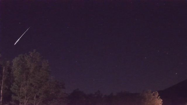 AMS92 meteor
