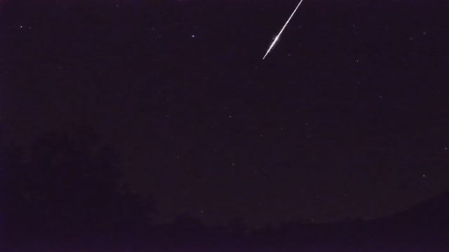 AMS92 meteor