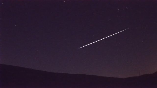 AMS92 meteor