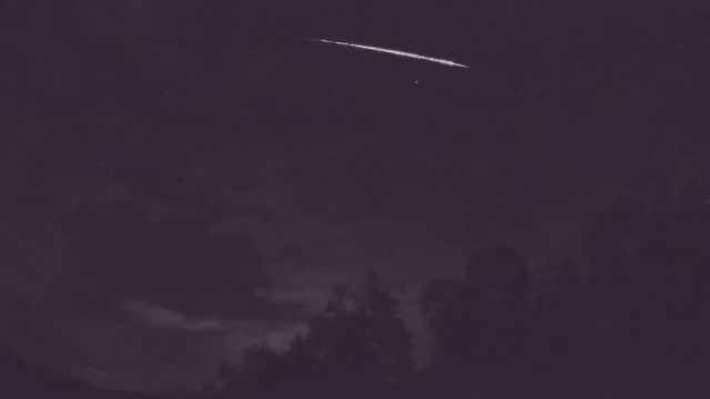 AMS92 meteor