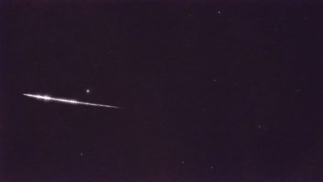 AMS92 meteor