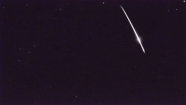 AMS92 meteor