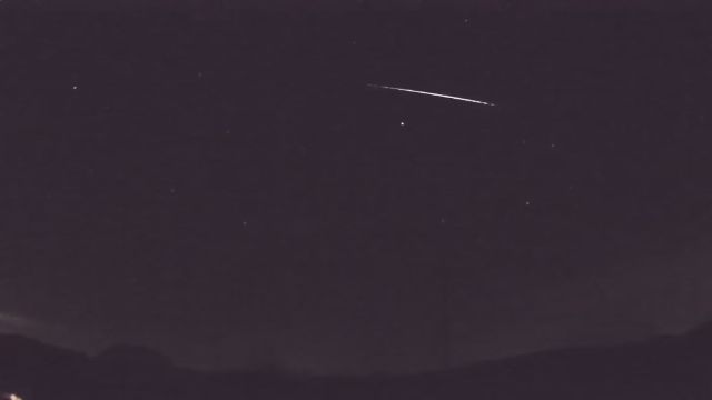 AMS92 meteor