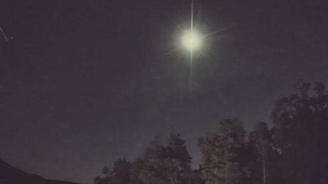 AMS92 meteor