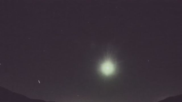AMS92 meteor